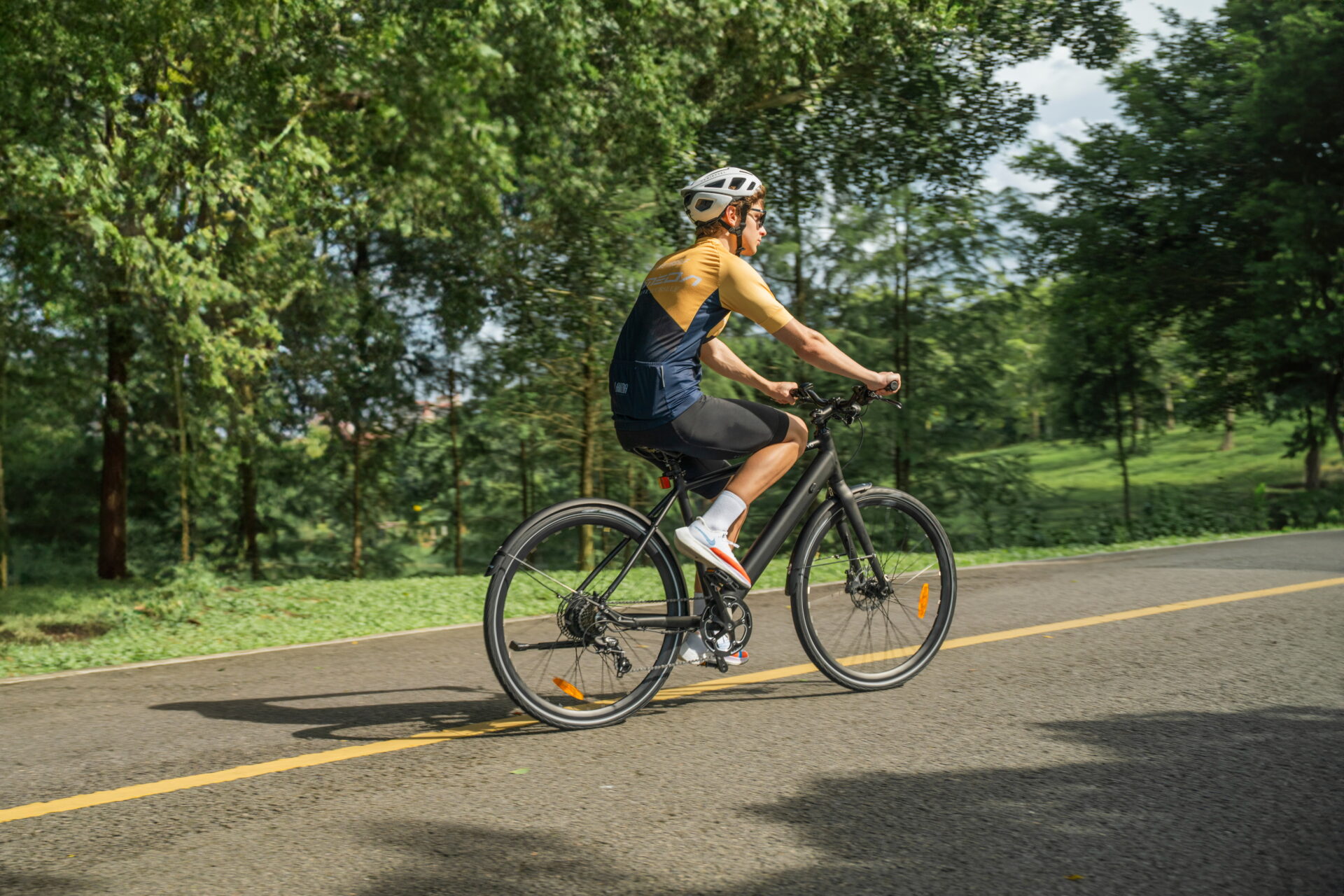 Köpsguide för bekväma sadlar till elcyklar: Cykla glatt och smärtfritt 5