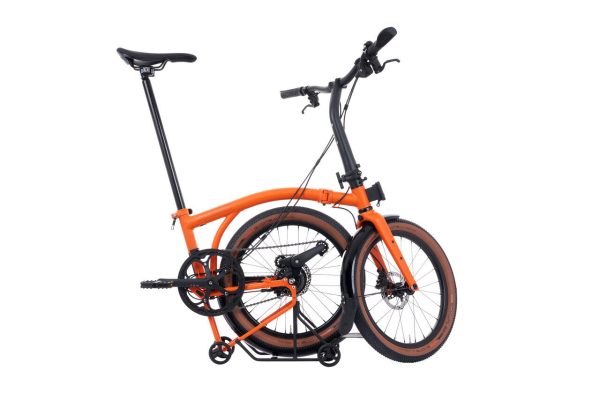 Brompton G Line 8-Speed Folding Bike with Roller Frame - Dark Navy, Mid Handlebars