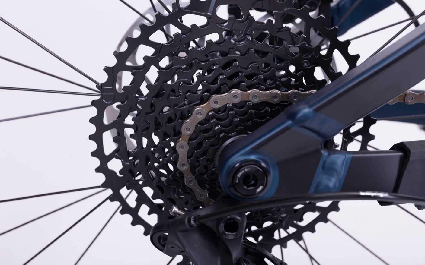 Ghost E-Riot AM CF Advanced – Helkolfiber-elcykel för enduro - Bild 6