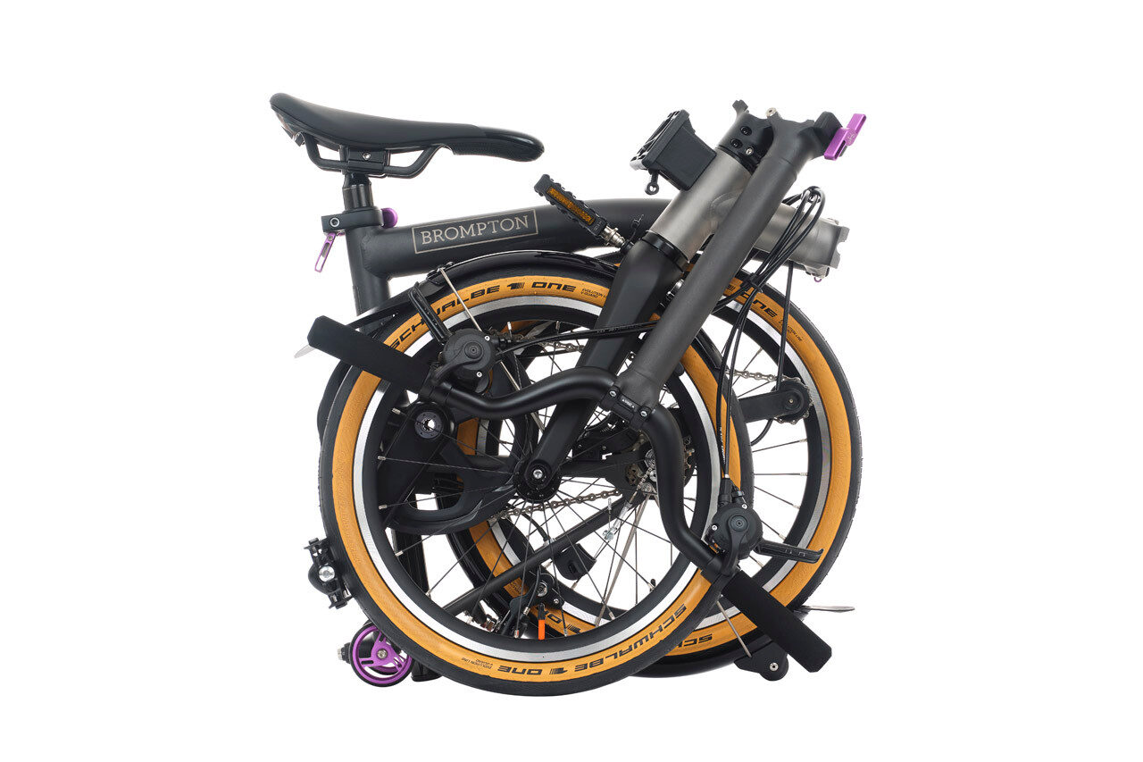 Brompton T Line 4-Speed Urban Folding Bike | Ceratech Black, Mid Handlebar - Image 7