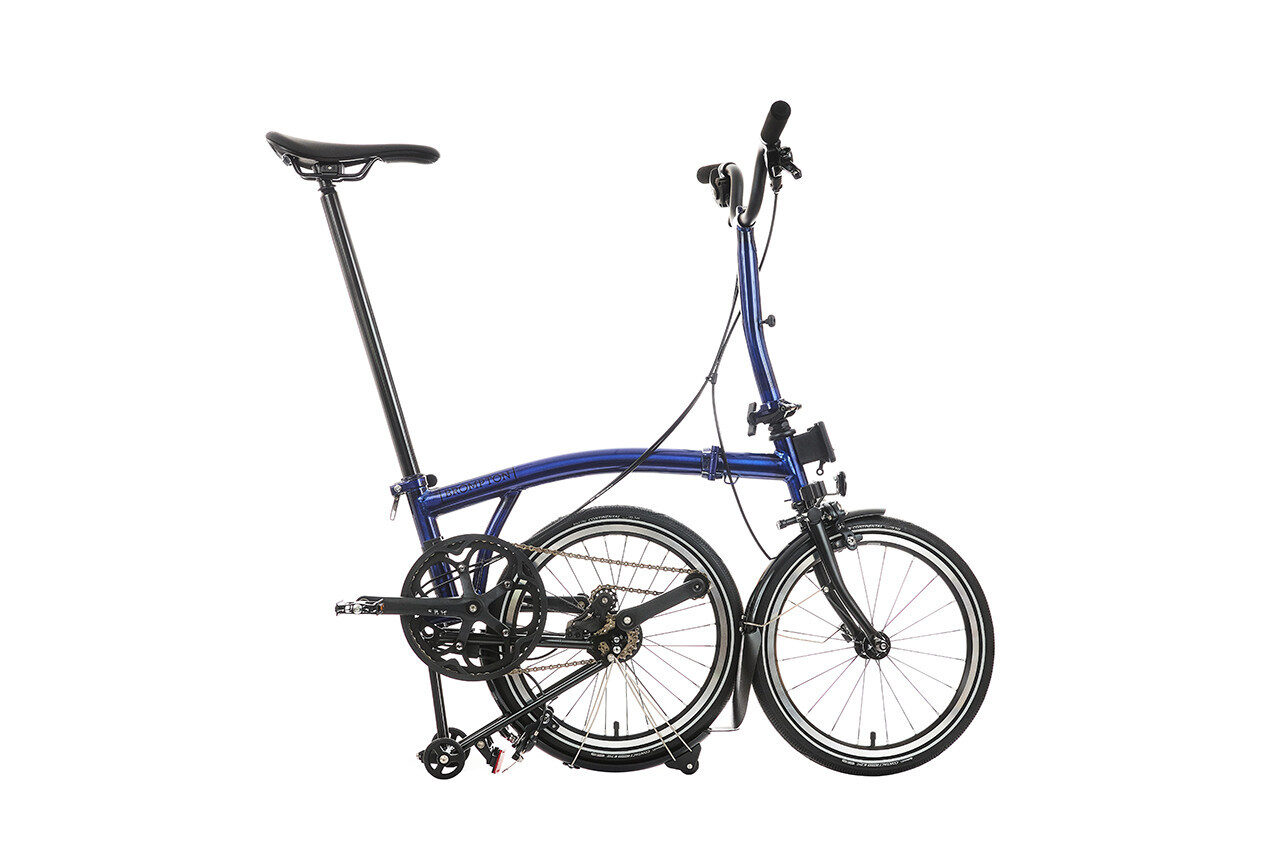 Brompton P Line 4-Speed Urban Folding Bike | Midnight Black, Titanium Frame - Image 4
