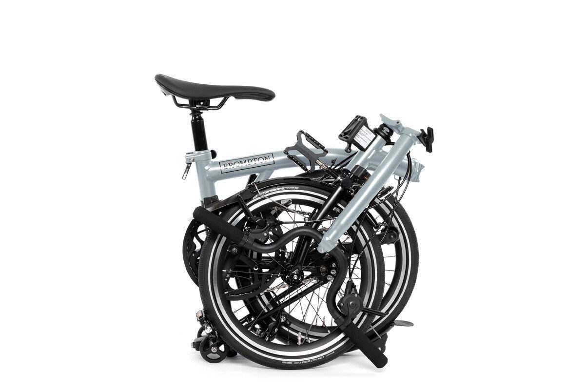 Brompton P Line 12-Speed Folding Bike | Lightweight Titanium, 12 Gears, Lunar Ice - Image 5