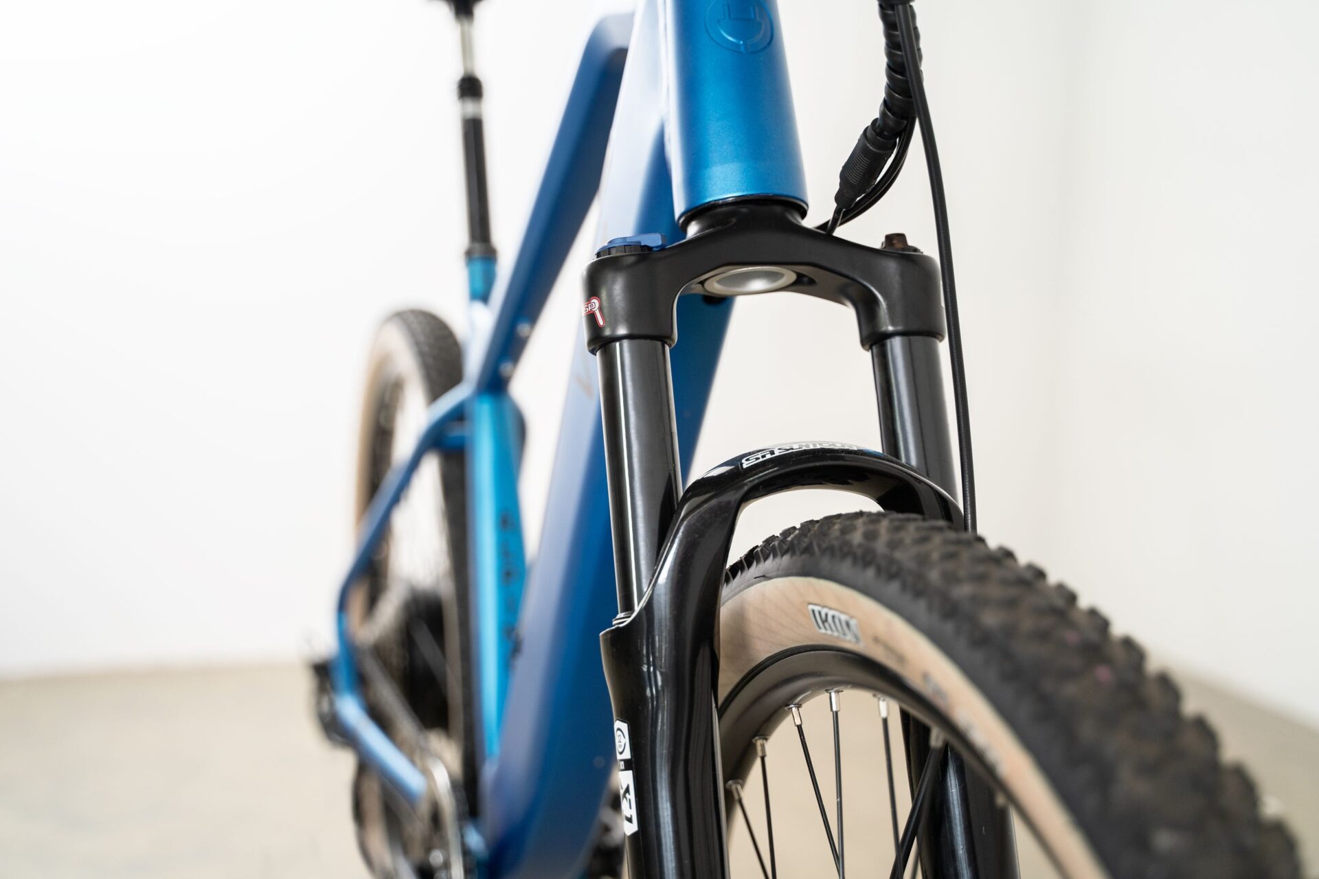Volt Alpine Electric Mountain Bike – Power and Control for Every Terrain - Image 8