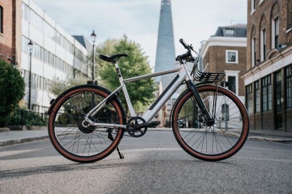 Miejski rower elektryczny Volt London - lekki, zwinny i gotowy do jazdy po mieście