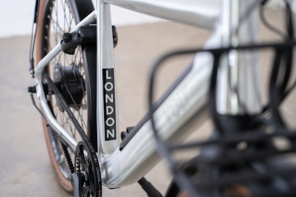 Miejski rower elektryczny Volt London - lekki, zwinny i gotowy do jazdy po mieście